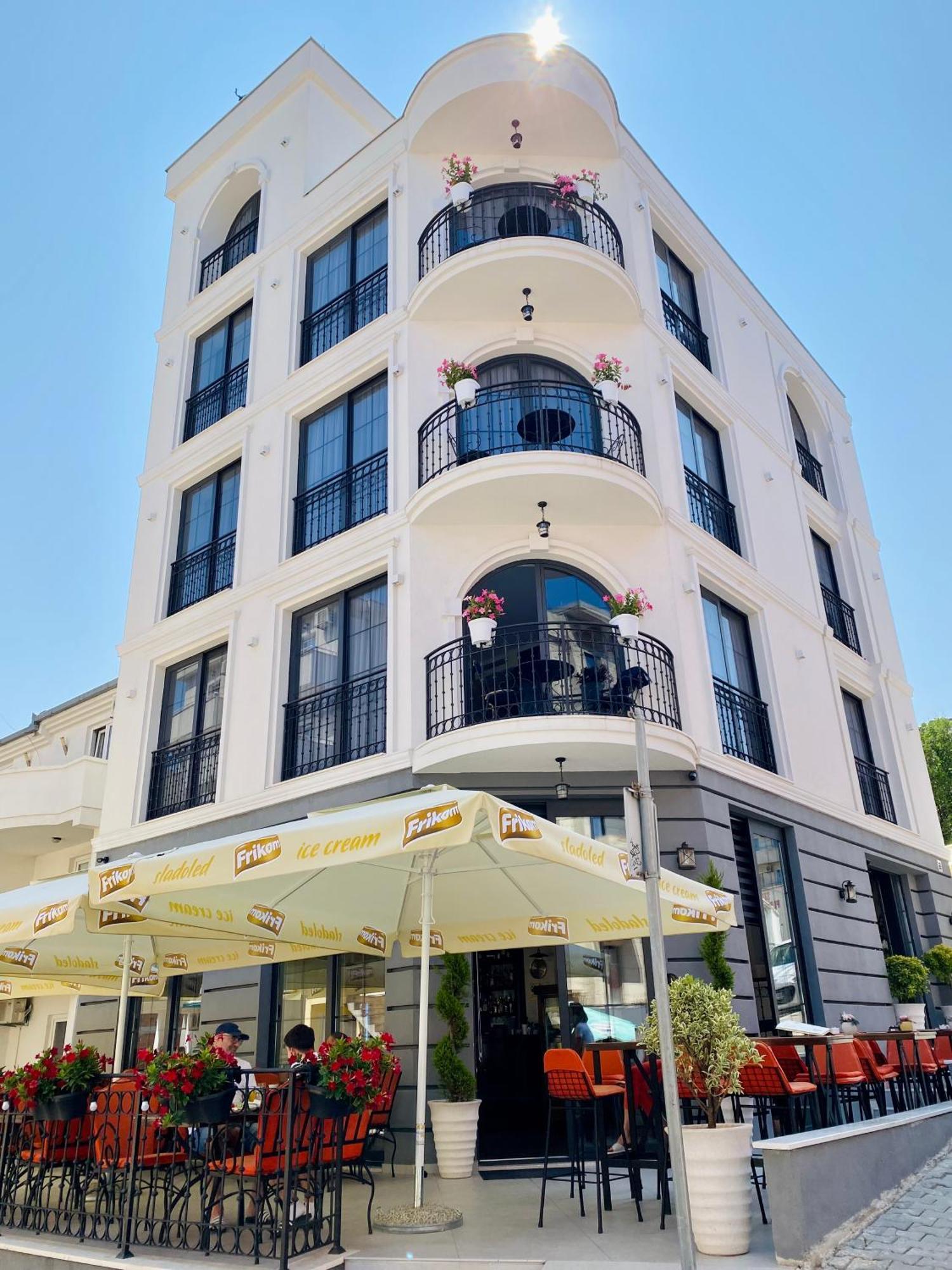 Baba'S Hotel & Spa Dobra Voda Exterior photo